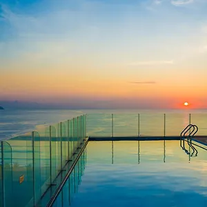 Alani Sea View 4* Da Nang